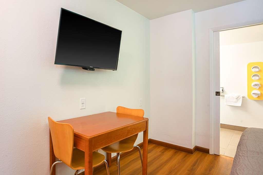 Motel 6-Ventura, Ca - Downtown Phòng bức ảnh
